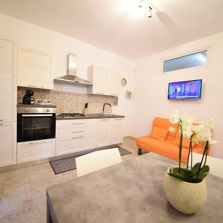 Hiram House Apartment Ла Мадалена Екстериор снимка